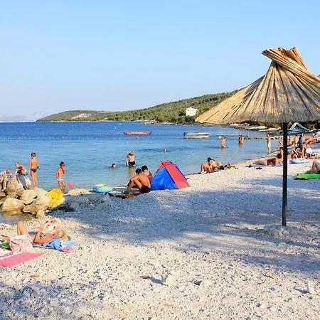 With Parking Space Slatine, Ciovo - 16731 Apartamento Slatine