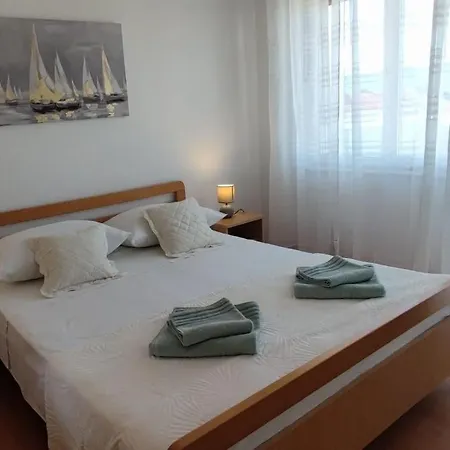 With Parking Space Slatine, Ciovo - 16731 Apartamento